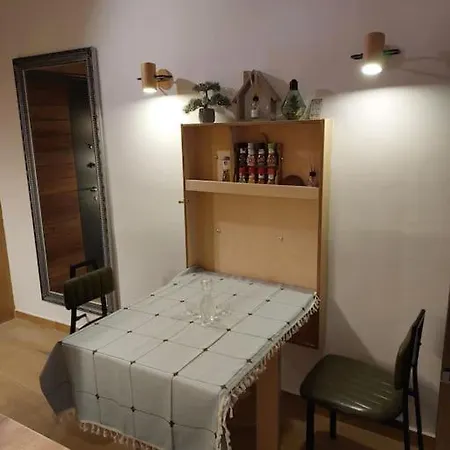 Frequency 286 * Tirana