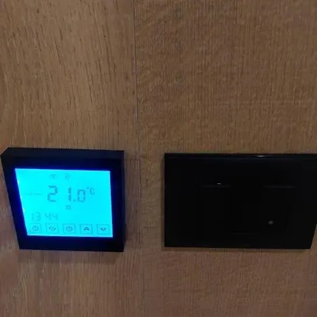 Frequency 286 Tirana