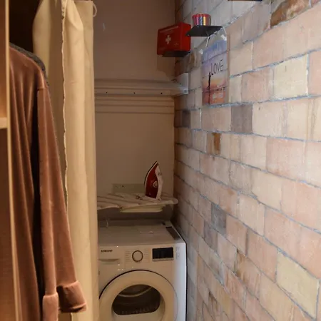 Frequency 286 Tirana