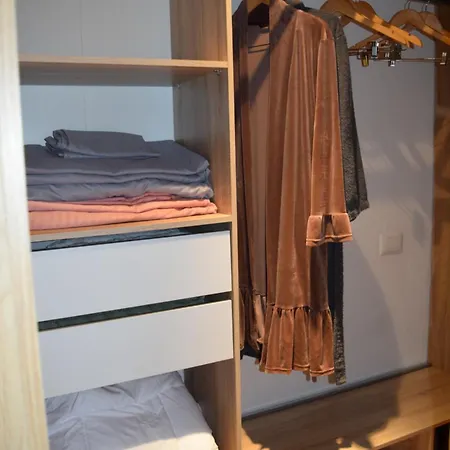 Frequency 286 شقة تيرانا