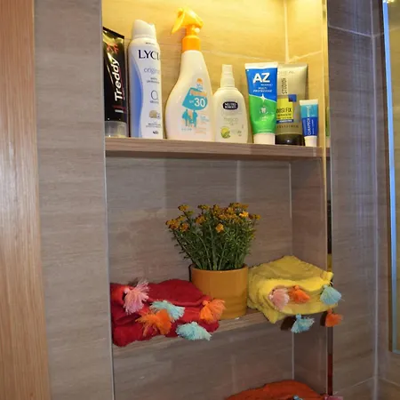 Frequency 286 Apartment *