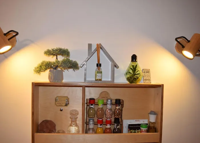 Frequency 286 * ティラナ